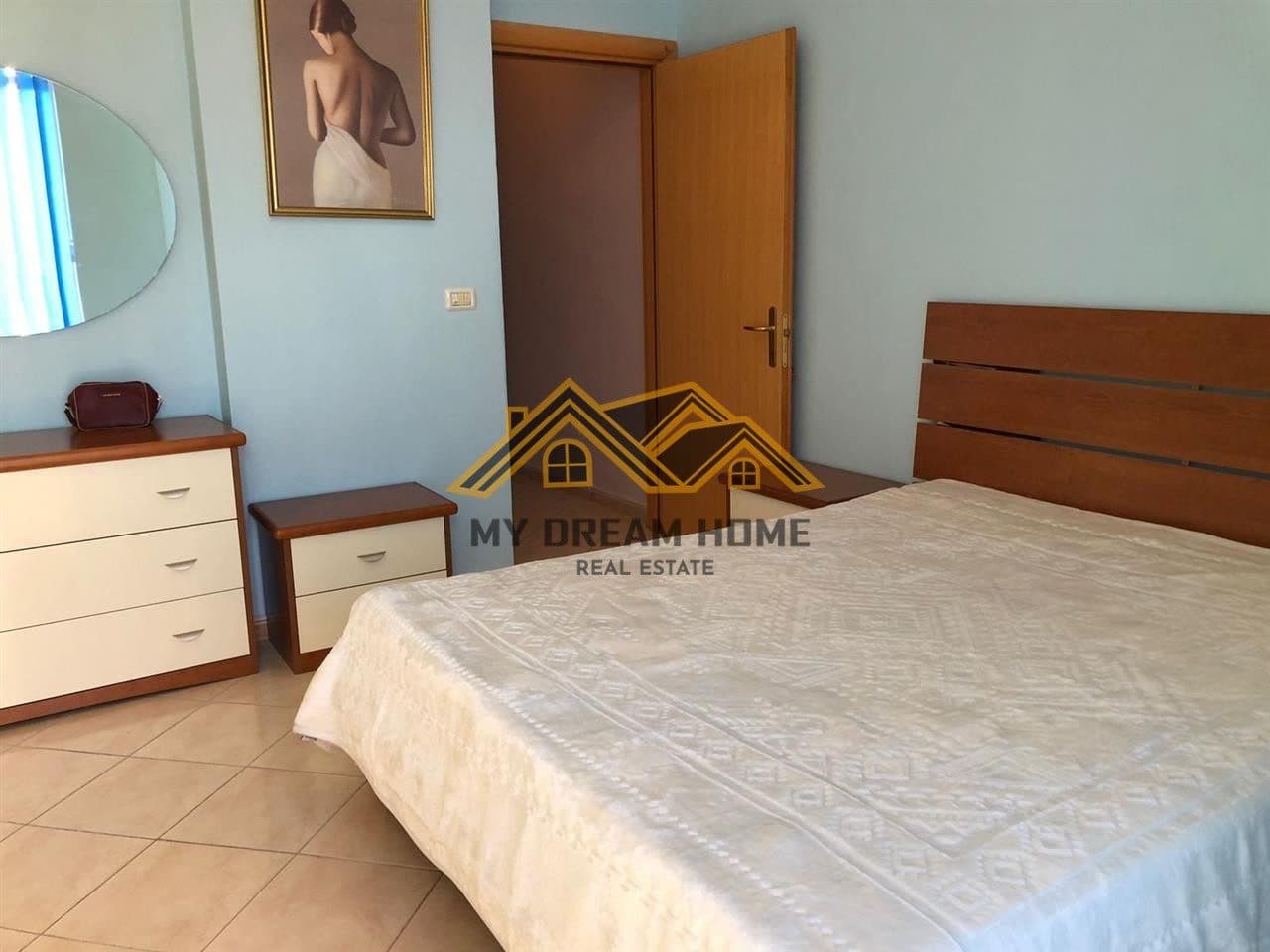 SHITET APARTAMENT 2+1+2 QENDER DURRESIT 3