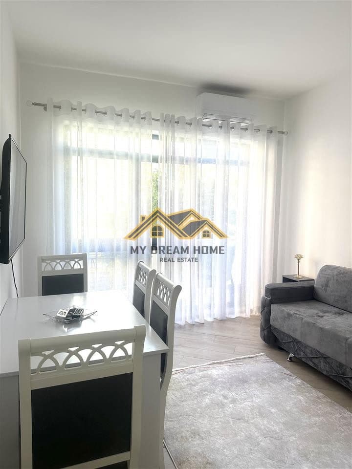 Jepet me Qera Apartamenti 2+1 Muzeumit 2