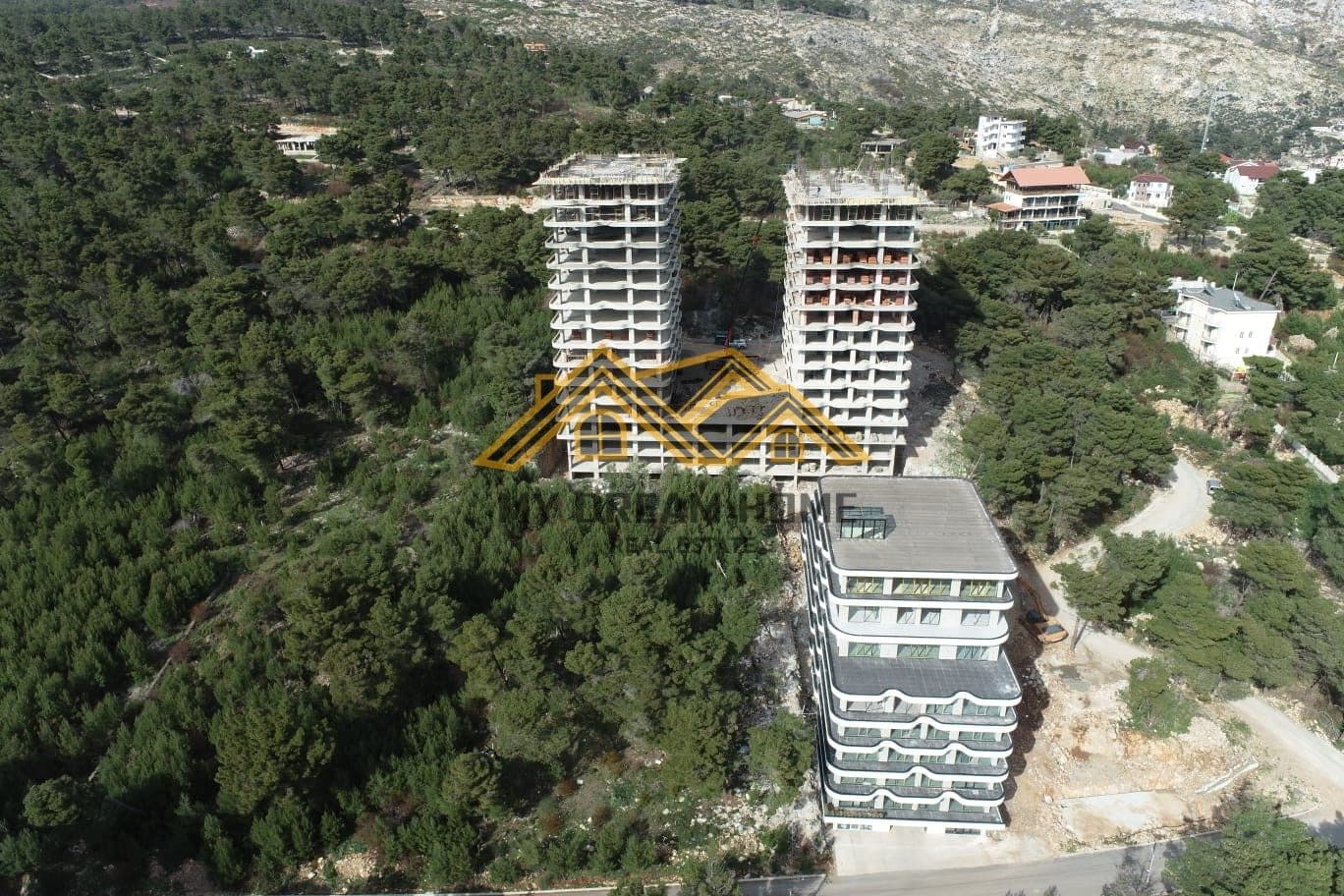 SHESIM APARTAMENT TEK RERA E HEDHUR SHENGJIN 2
