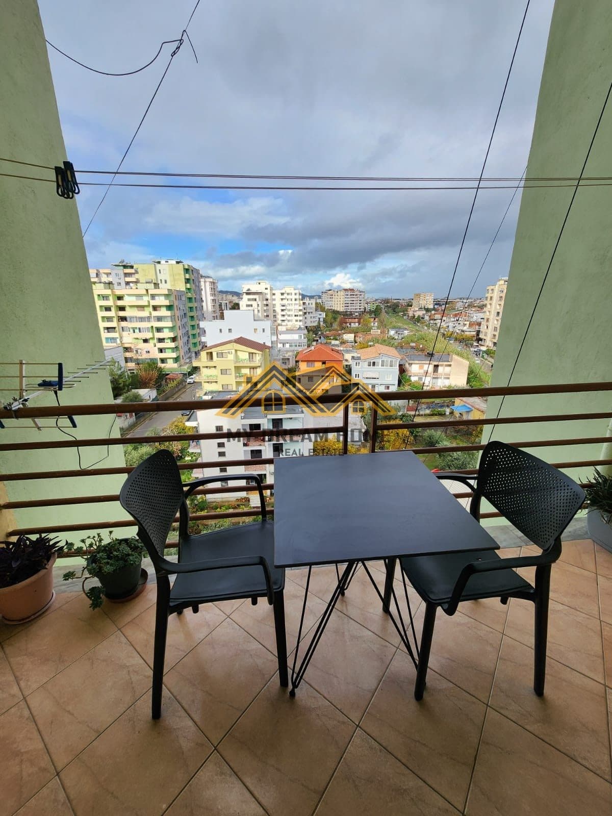 SHITET APARTAMENT 1+1 PLAZH DURRES ! 4