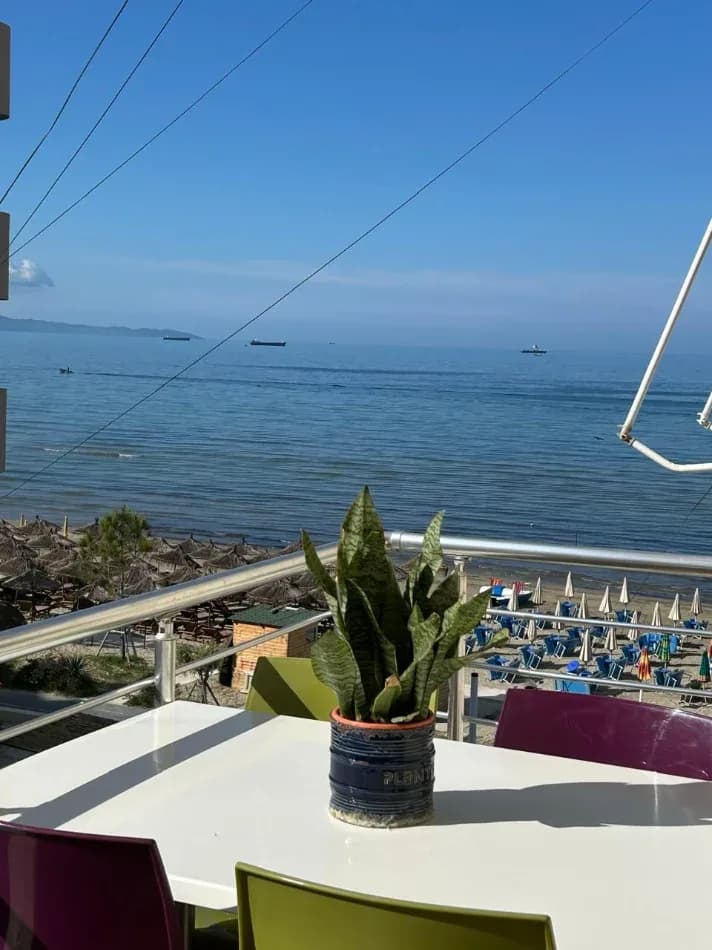 JEPET ME QIRA APARTAMENT 2+1 VIJE TE PARE ME PAMJE DETI