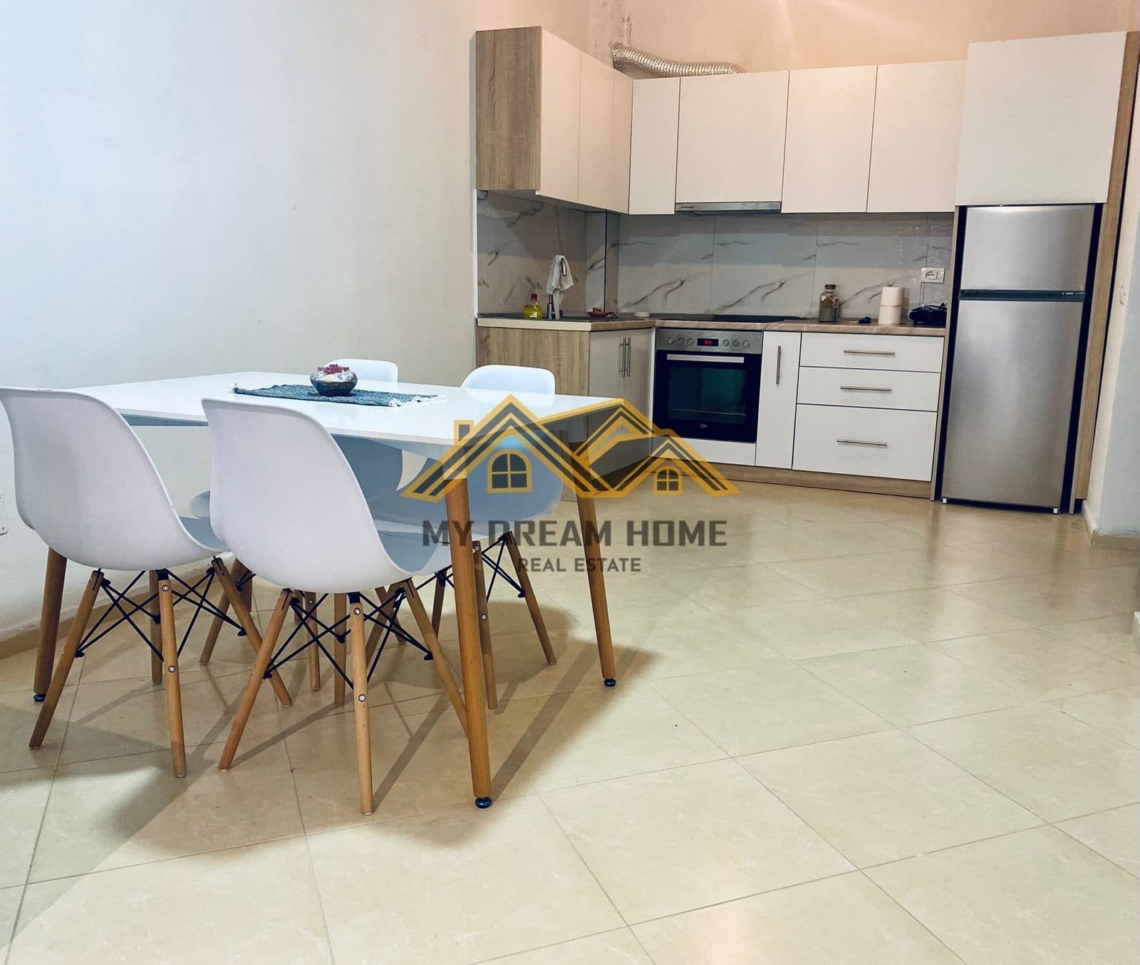 APARTAMENT 1+1 NE SHITJE ME PAMJE DETI TEK SHKEMBI KAVAJES ! 3