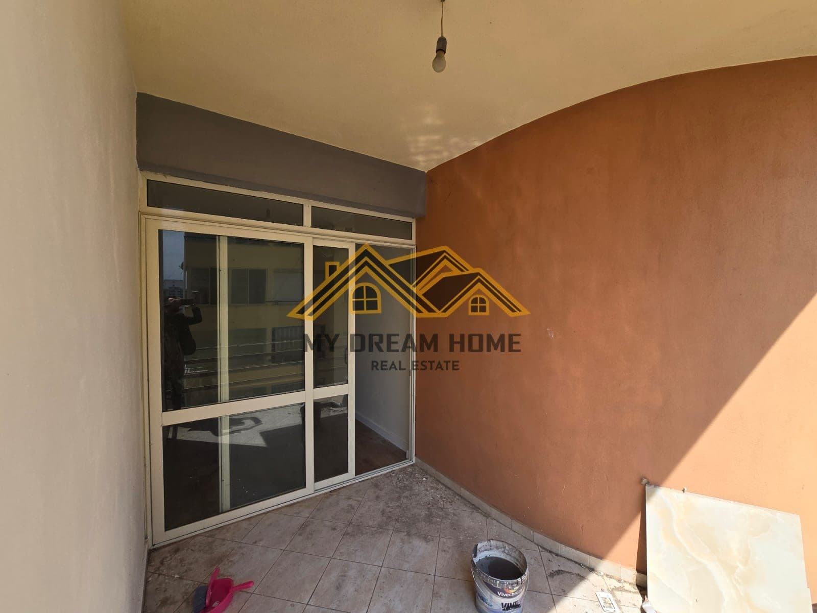 SHITET APARTAMENT 1+1 PLAZH DURRES 3