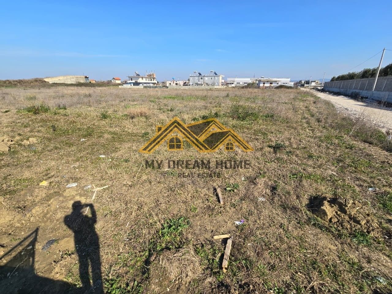 TOKE PER SHITJE NE XHAFZOTAJ-DURRES!