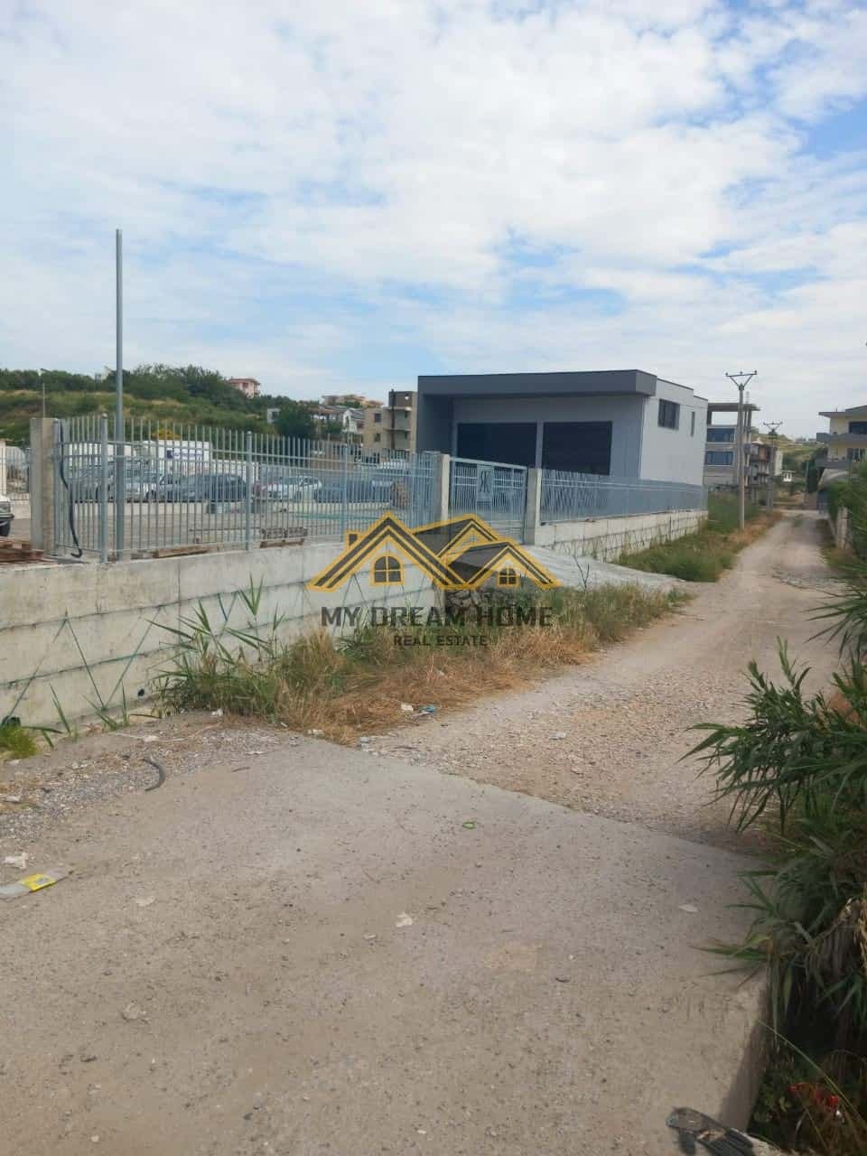 SHITET KAPANON ME 730M2 TOKE DHE 170M2 NDERTIM BUZE RRUGE UNAZES NE PLEPA!