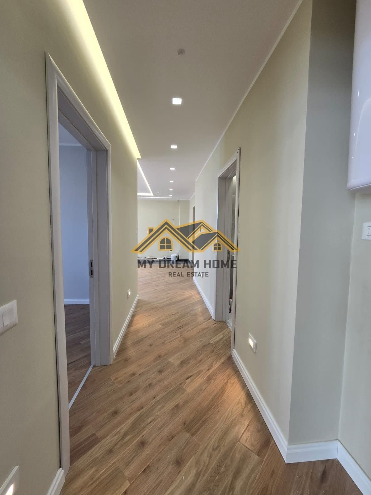 Apartament 2+1+2 në Shitje në Vollga, Durrës! 2