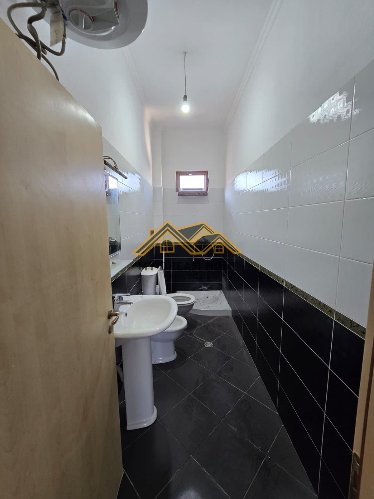 SHITET APARTAMENTI 2+1+2 ME SUPER PAMJE DETI NE DURRES!! 3
