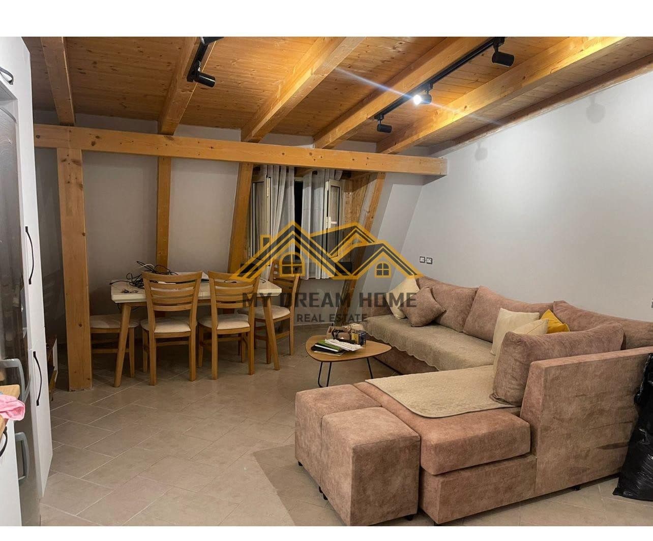 SHITET APARTAMENT 2+1 PRAN SHKOLLES ITALIANE DURRES! 4