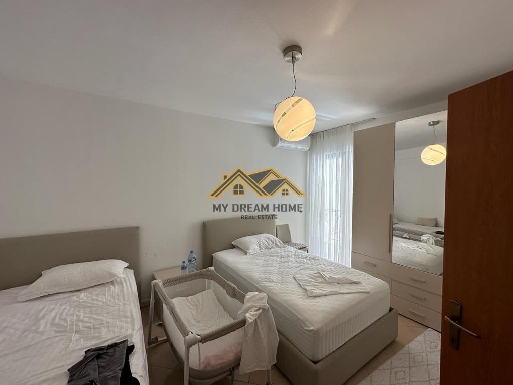 SHITET APARTAMENT 2+1 NE QENDER TE DURRES! 2