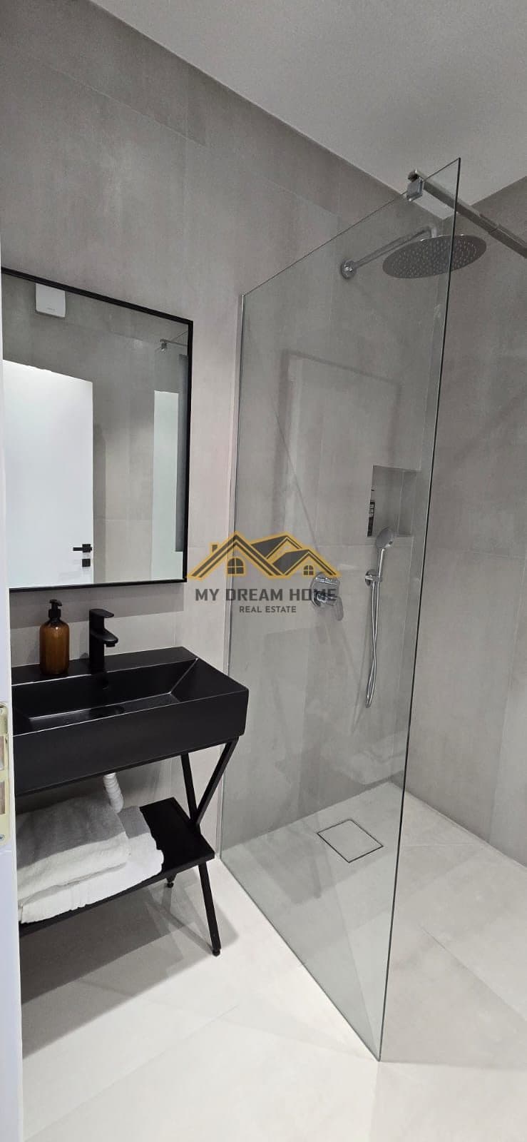 SHITET SUPER APARTAMENT 1+1 ME PAMJE DETI 4
