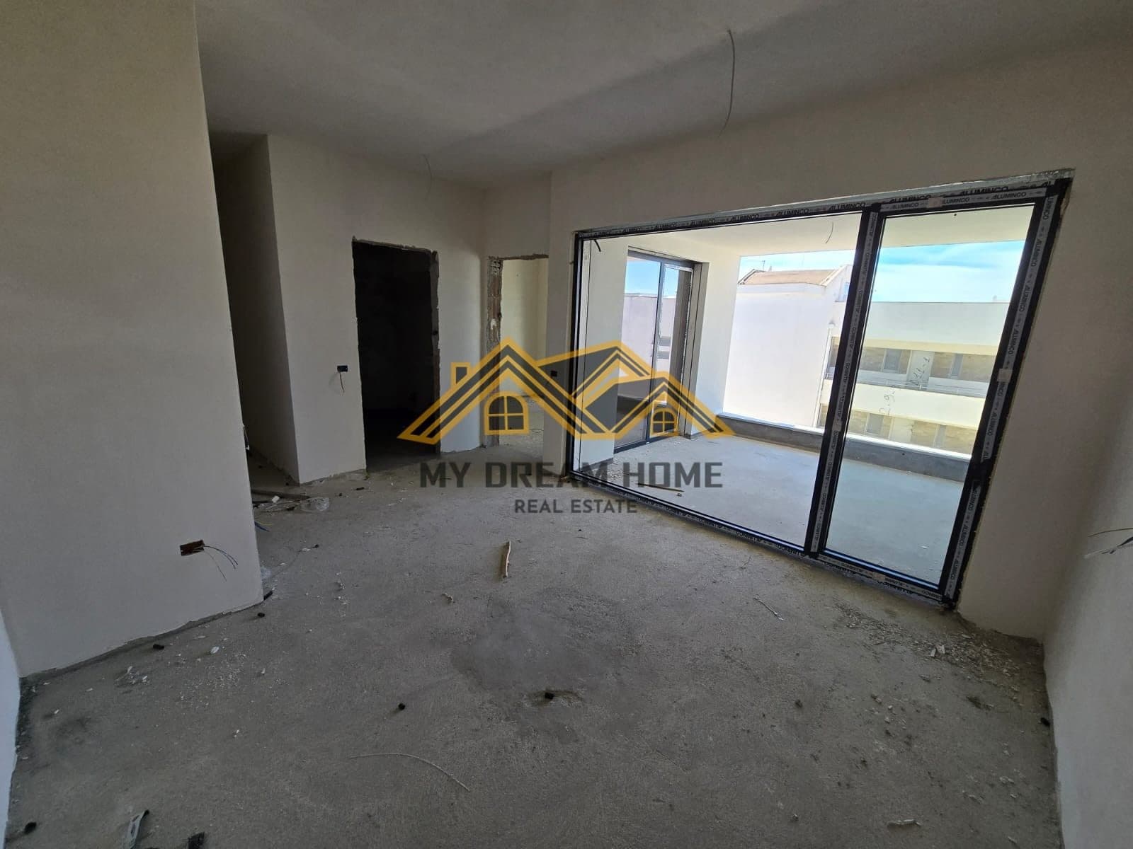 APARTAMENT 1+1 NE SHITJE, TURQUOISE MARINA, GJIRI I LALEZIT! 2