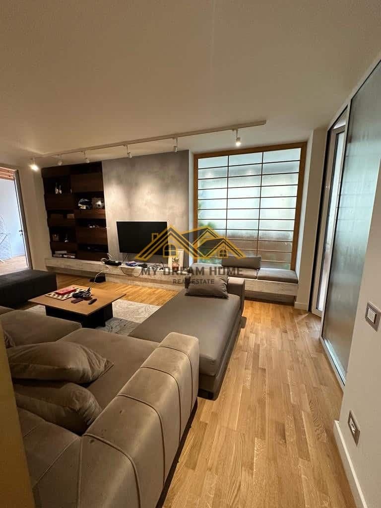 LUXURY APARTAMENT NE SHITJE 3