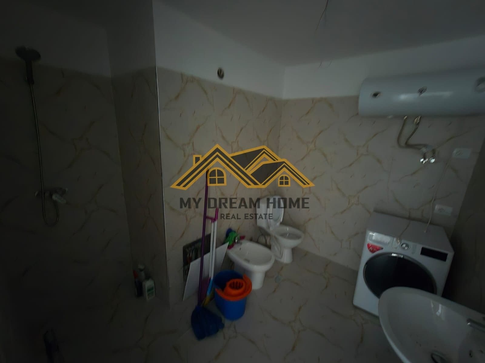SHITET APARTAMENT 1+1 PAMJE BALLORE VOLLGA DURRES 3