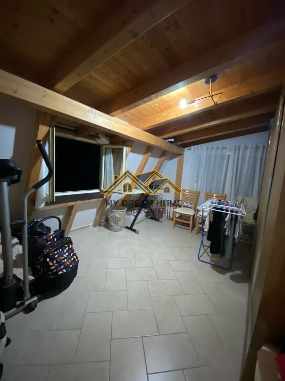 SHITET APARTAMENT 2+1 PRAN SHKOLLES ITALIANE DURRES! 2