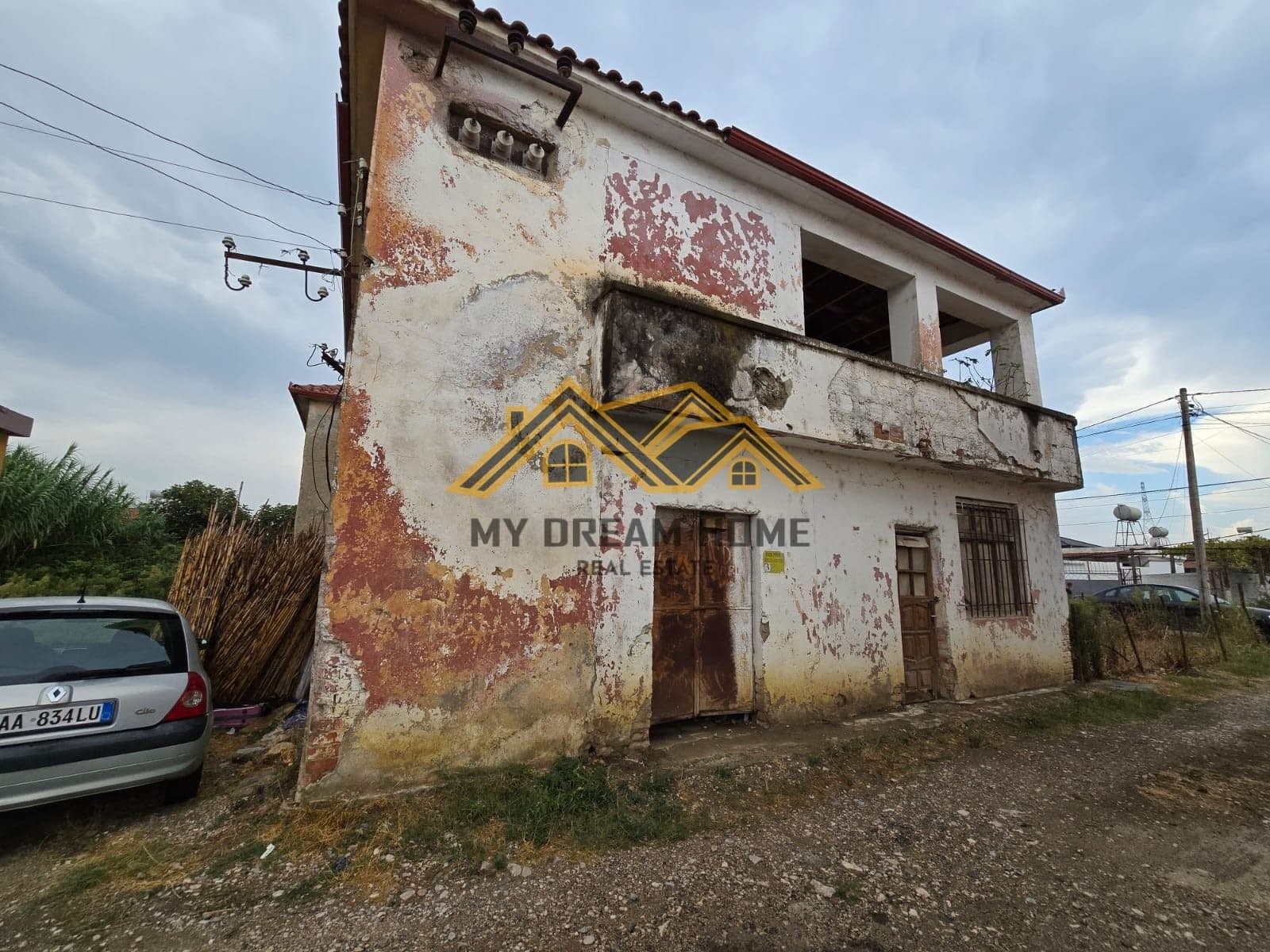 SHITET SHTEPI 2 KATESHE NE XHAFZOTAJ DURRES ! 3