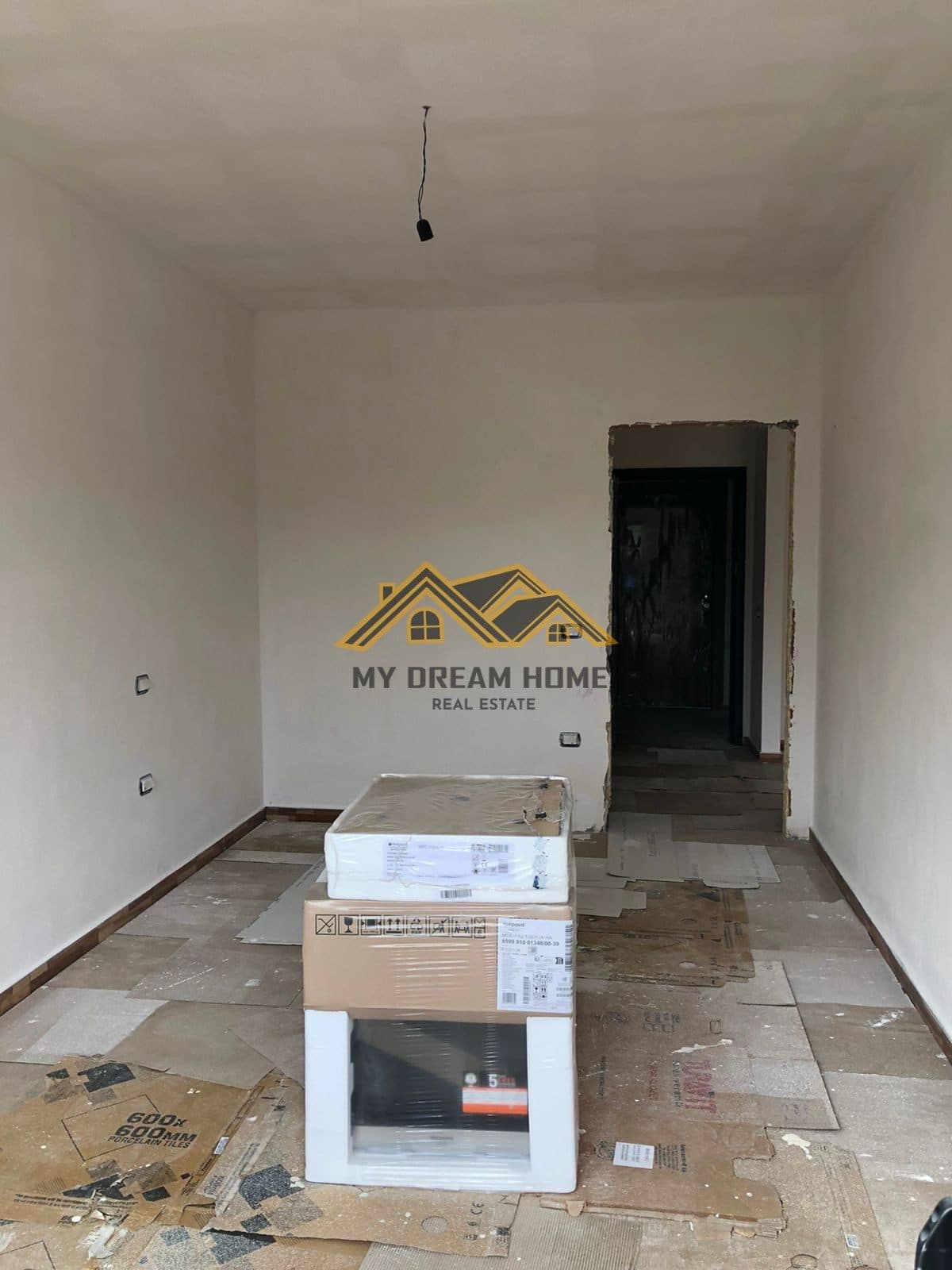 SHITET APARTAMENT 1+1 GOLEM AFER PISHAVE TE BUTA 4