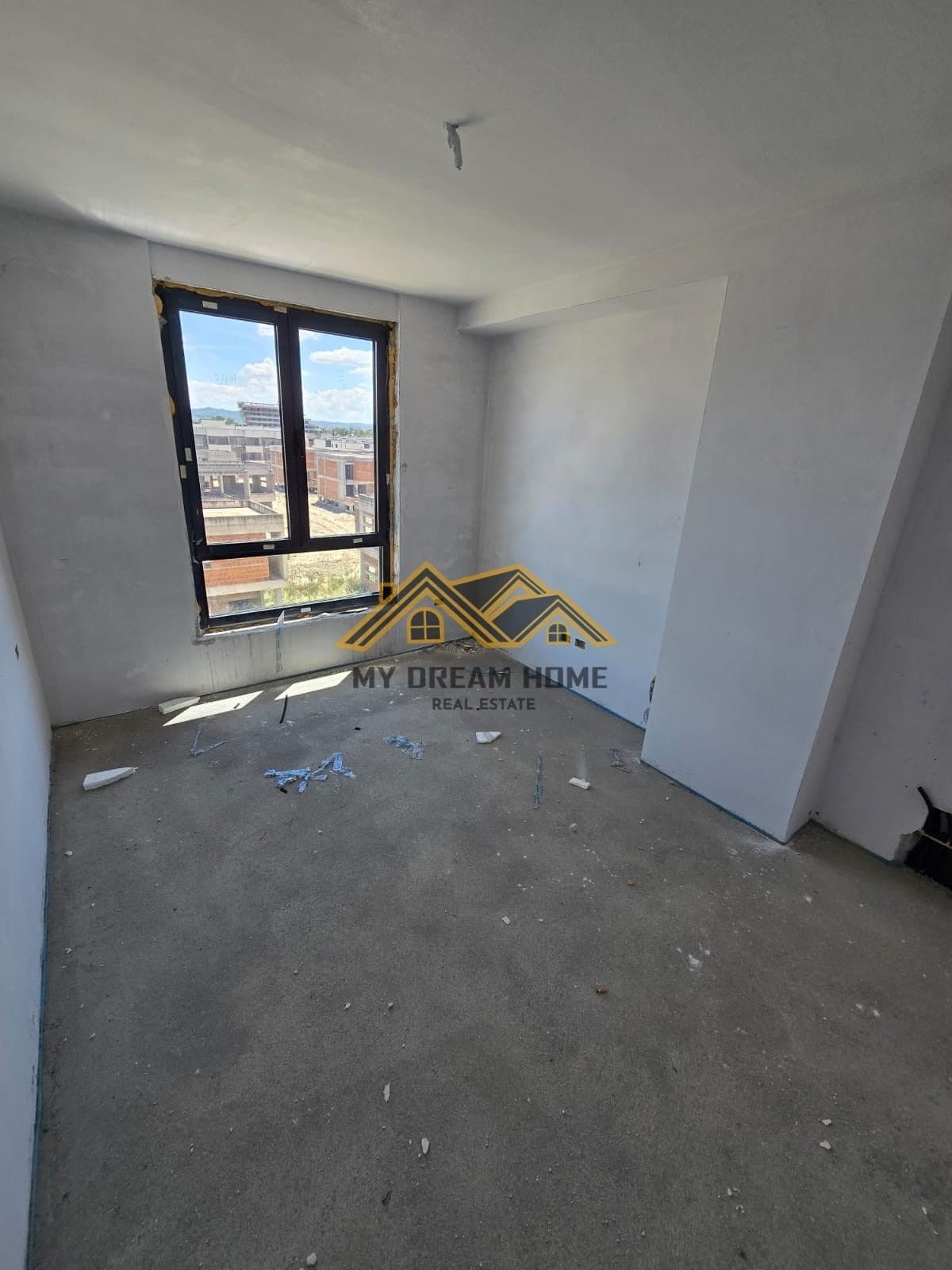 Apartament 1+1 per shitje tek Porto Lalezi! 2