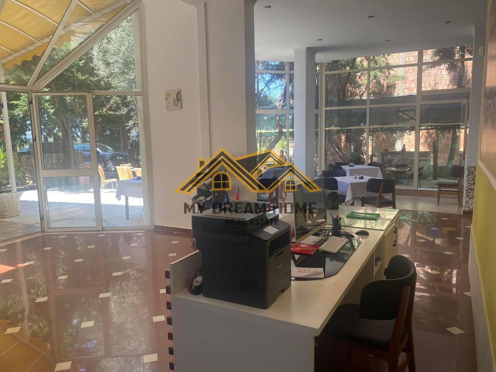 SHITET HOTEL NE SHKEMBI I KAVAJES 3