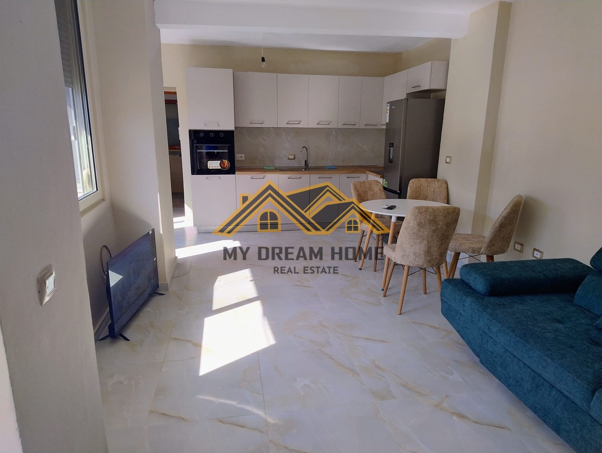 JEPET ME QERA APARTAMENT 1+1 AFER MUZEUMIT DURRES