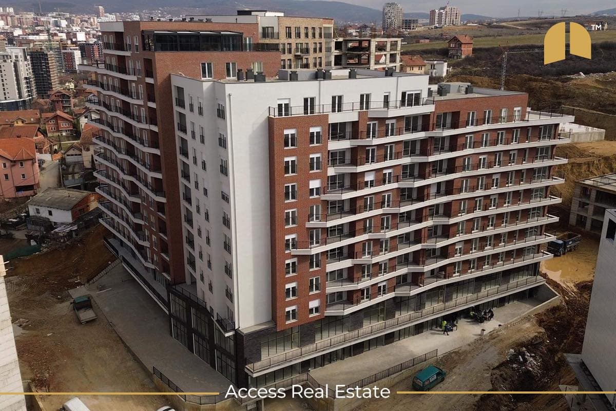 Lokal në SHITJE - Prishtina e Re - 257m² + 200m² Terasë