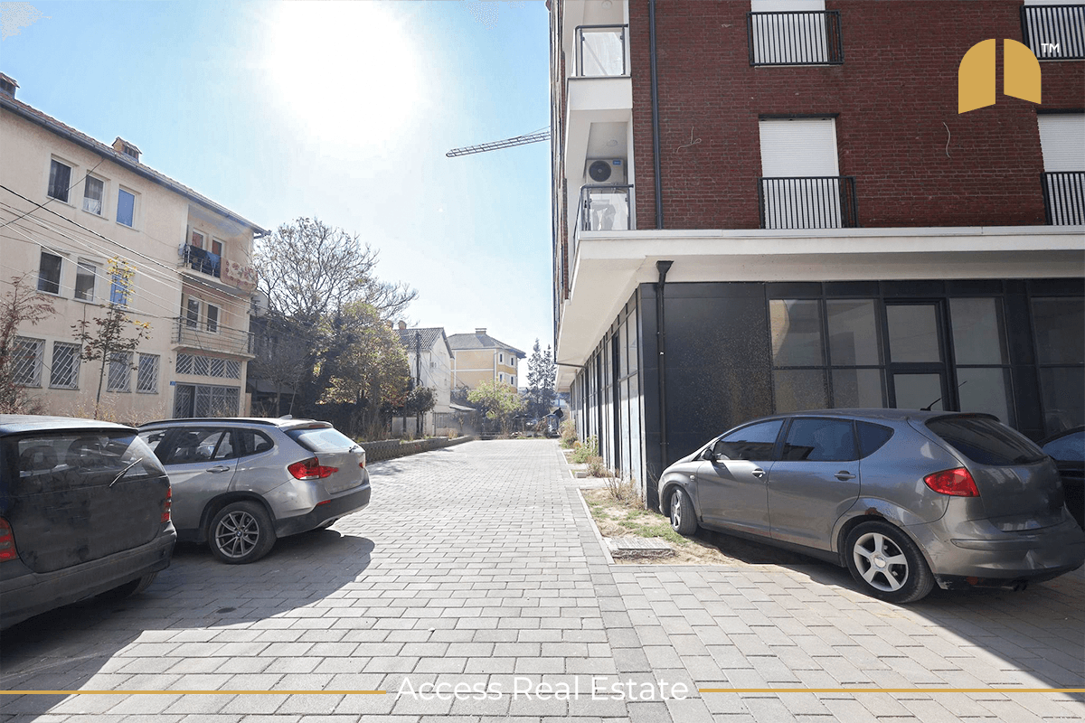 Lokal në SHITJE – 180m² – Lagjja e Muhaxherëve