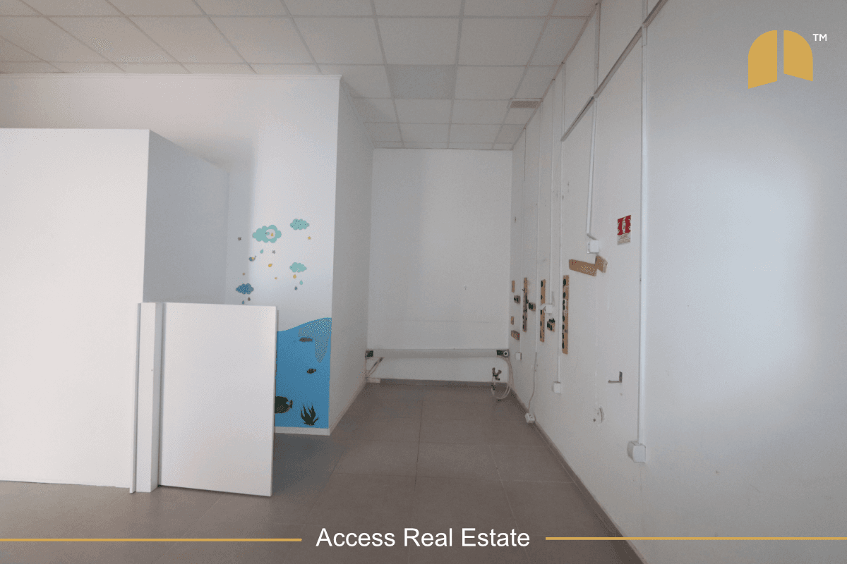 Lokal me QIRA – 150m² – Veternik