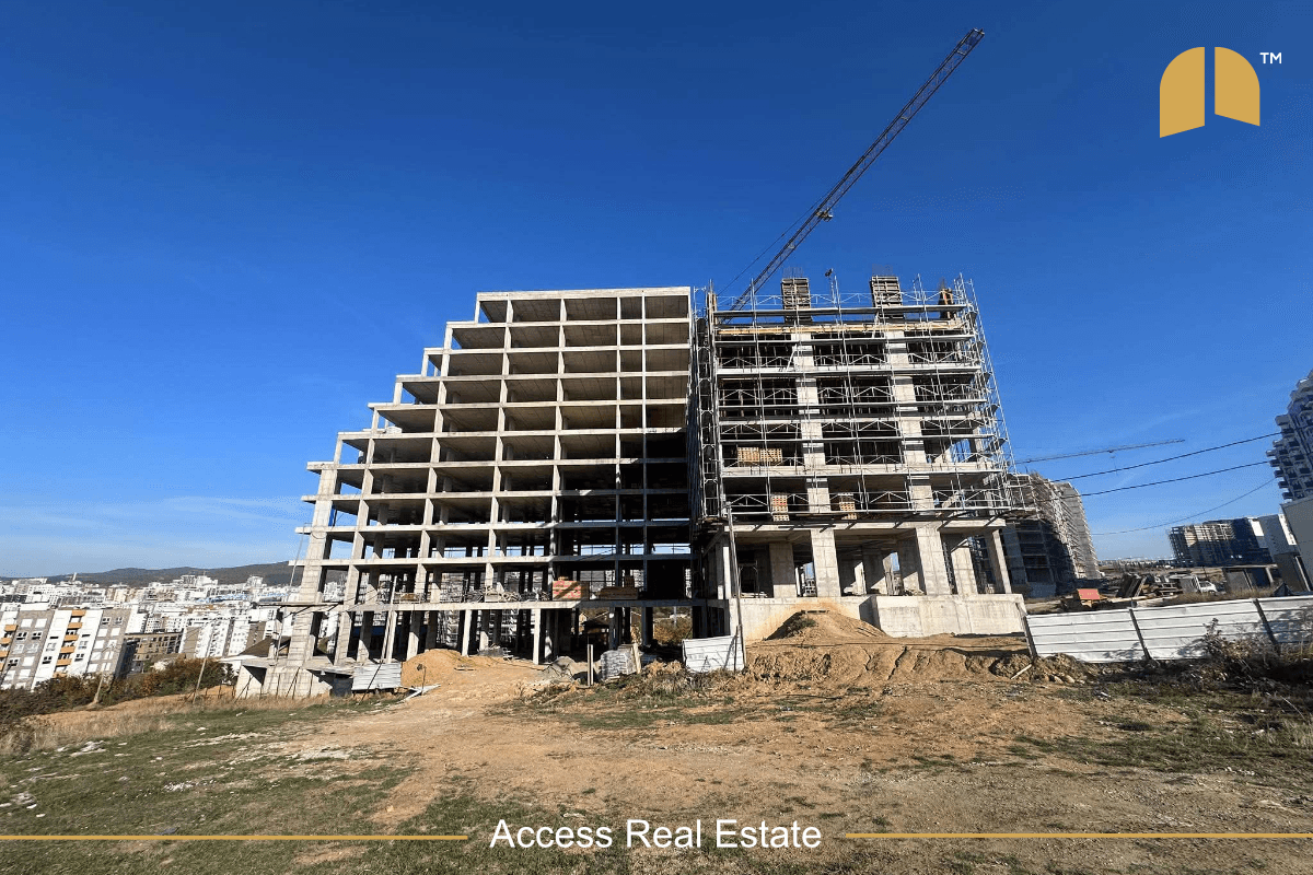 Banesë në SHITJE – 3 dhoma gjumi + garazh – Prishtina e Re