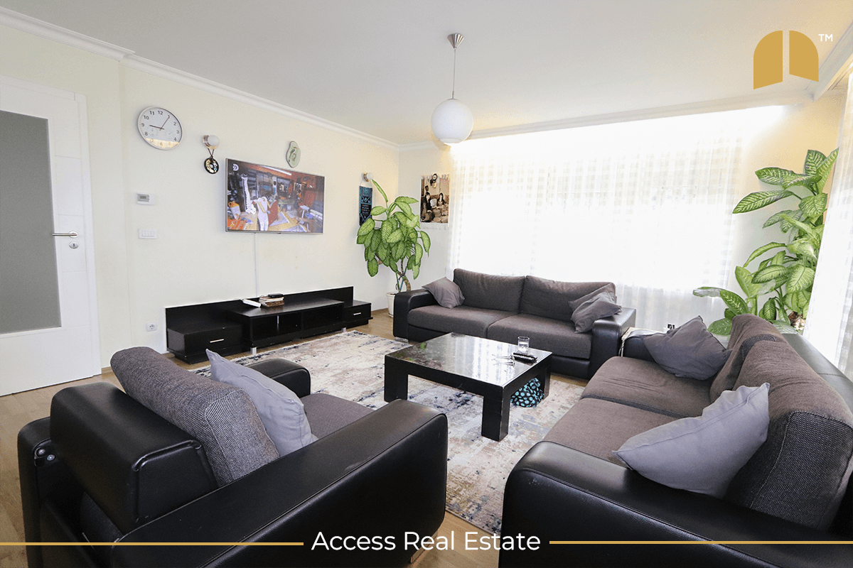 Shtëpi në SHITJE me FLETË POSEDUESE – 6 dhoma gjumi + 5.9Ari – Lagjja 038 2