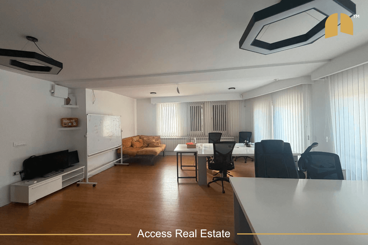 Objekt me QIRA – 350m² / 14 hapësira pune – Bregu i Diellit 3