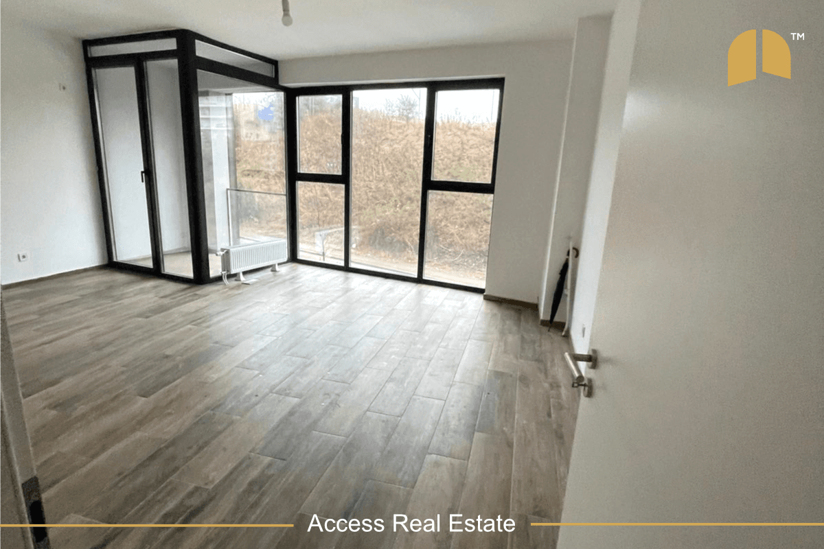 Zyre me QIRA – 3 hapësira pune – Rruga A