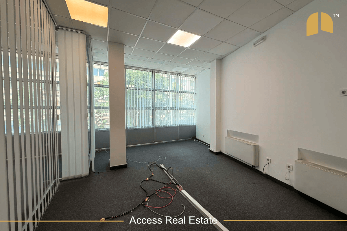 Lokal me QIRA – 1200m² – Te Qafa 2