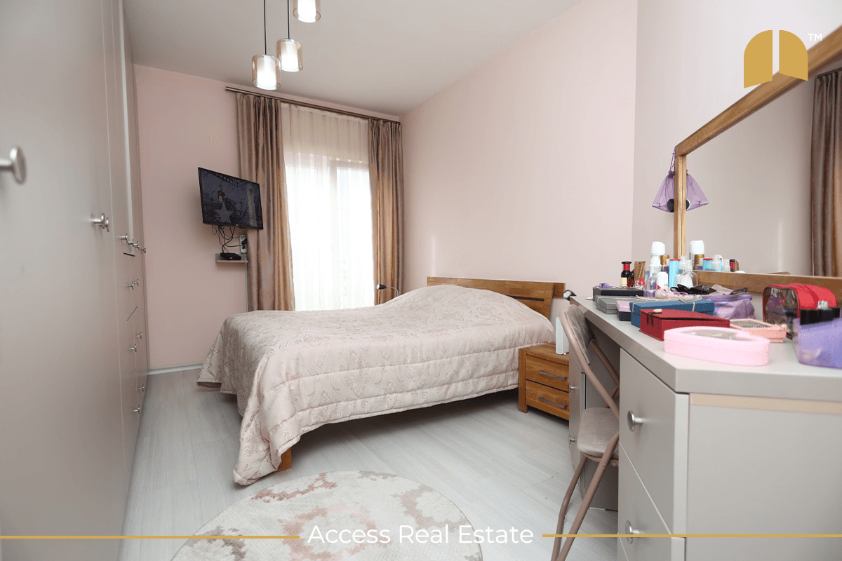 Banesë në SHITJE 1+2 - te Qafa - 94m² 4