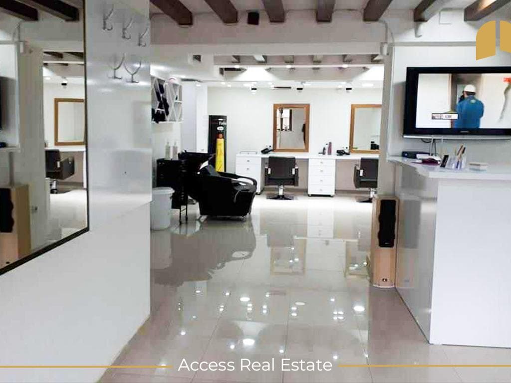 Lokal në SHITJE – 61m² (31m² me FLETË POSEDUESE) – Qendër 3