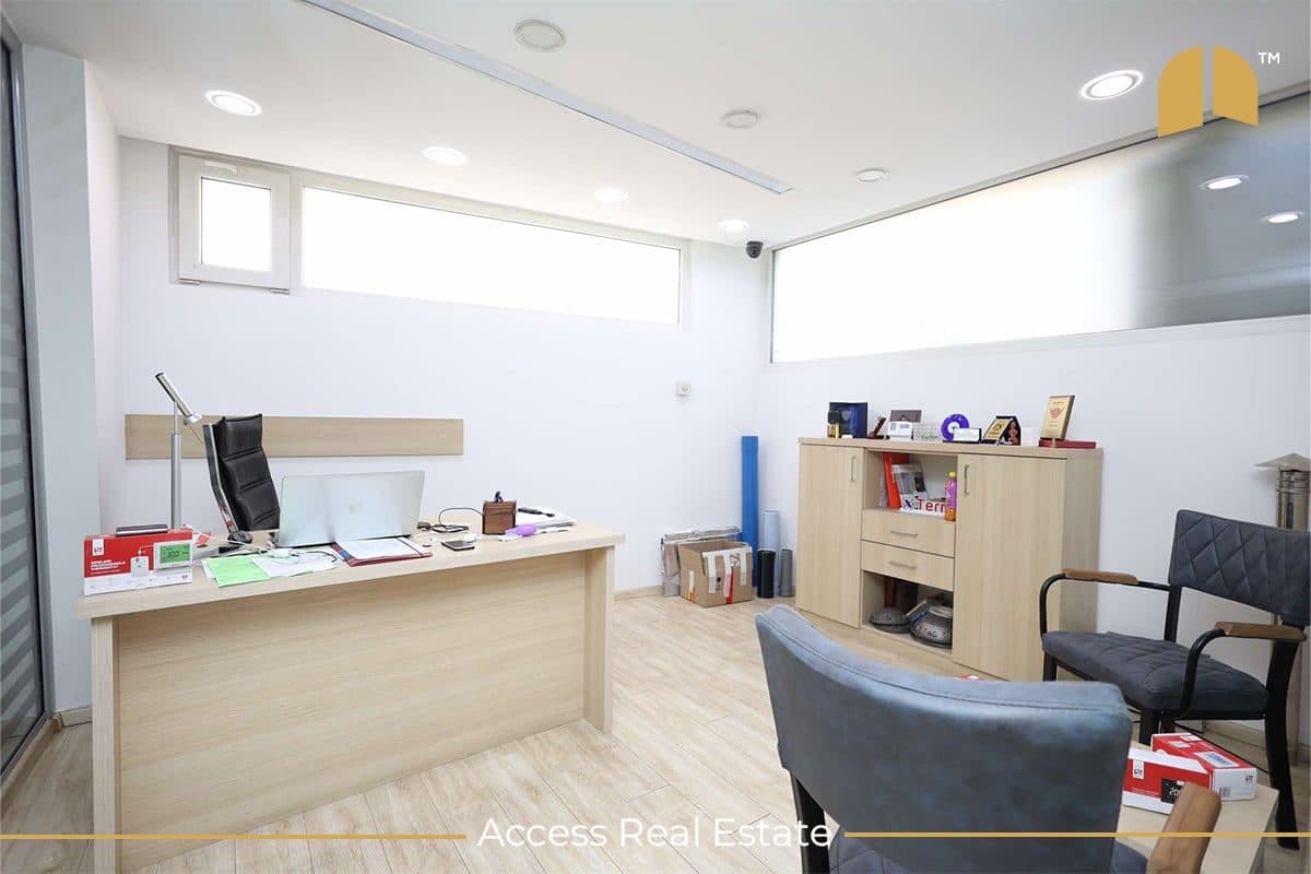 Lokal në SHITJE me FLETË POSEDUESE – Te Qafa – 291m² 3