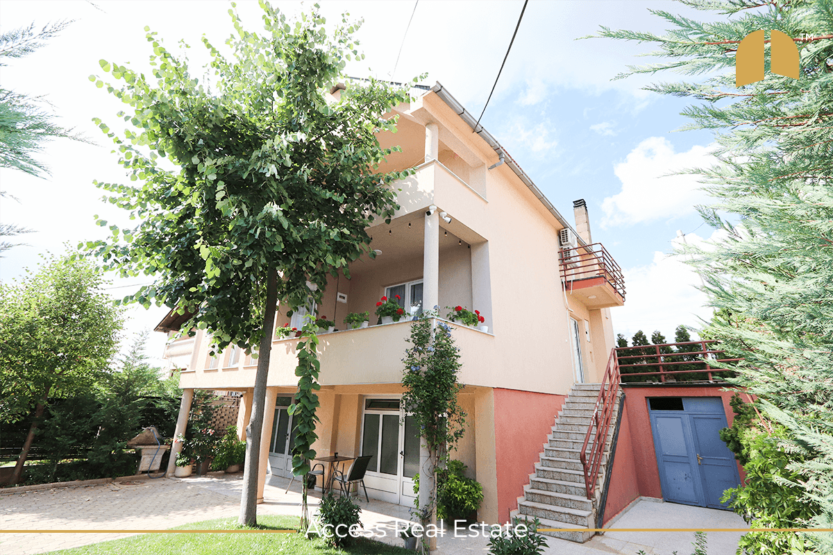 Shtëpi në SHITJE me FLETË POSEDUESE – 4 dhoma gjumi – Mati 1
