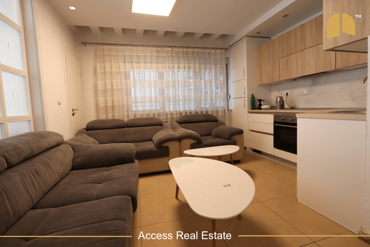 Banesë / Zyre me QIRA – 3 hapësira pune – Qendër 2