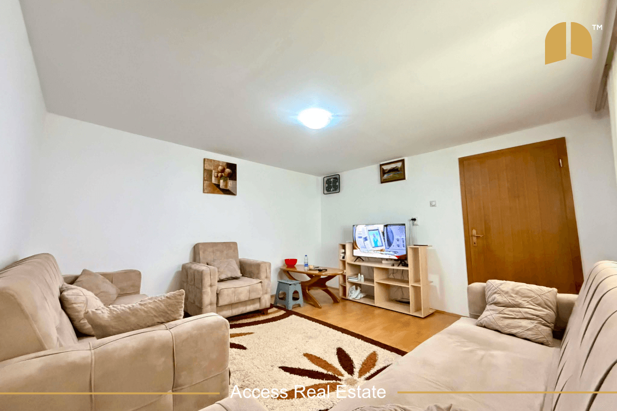 Shtëpi në SHITJE me FLETE POSEDUESE – 3 dhoma gjumi + 3.77 Ari + 2 garazha – Taslixhe 2