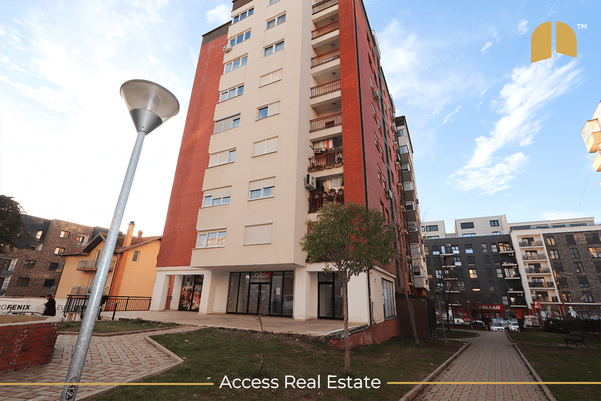 Lokal me QIRA – 75 m² – Mati 1