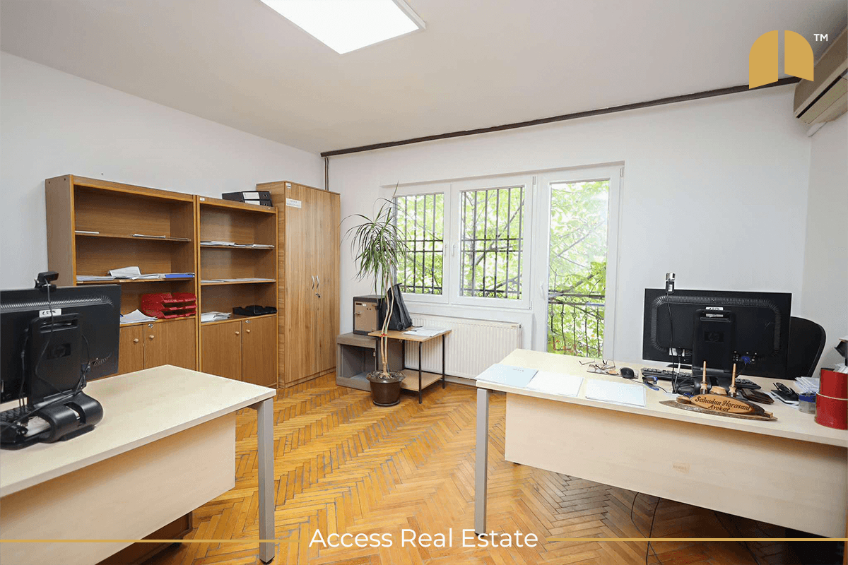 Shtëpi/ZYRE me QIRA – 430m² – Pejton 2