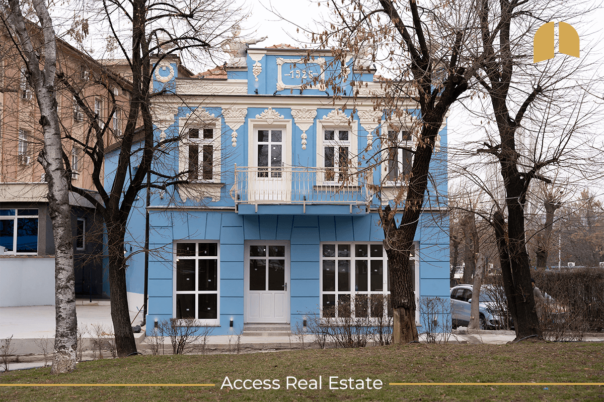 Objekt afarist me QIRA – Qendër – 240m²