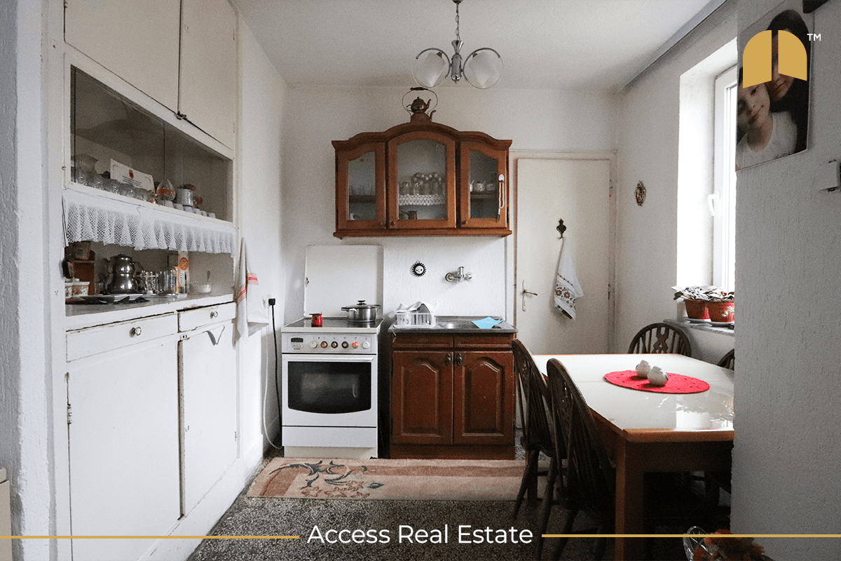 Banesë në SHITJE – 1 dhomë gjumi – Qendër 2