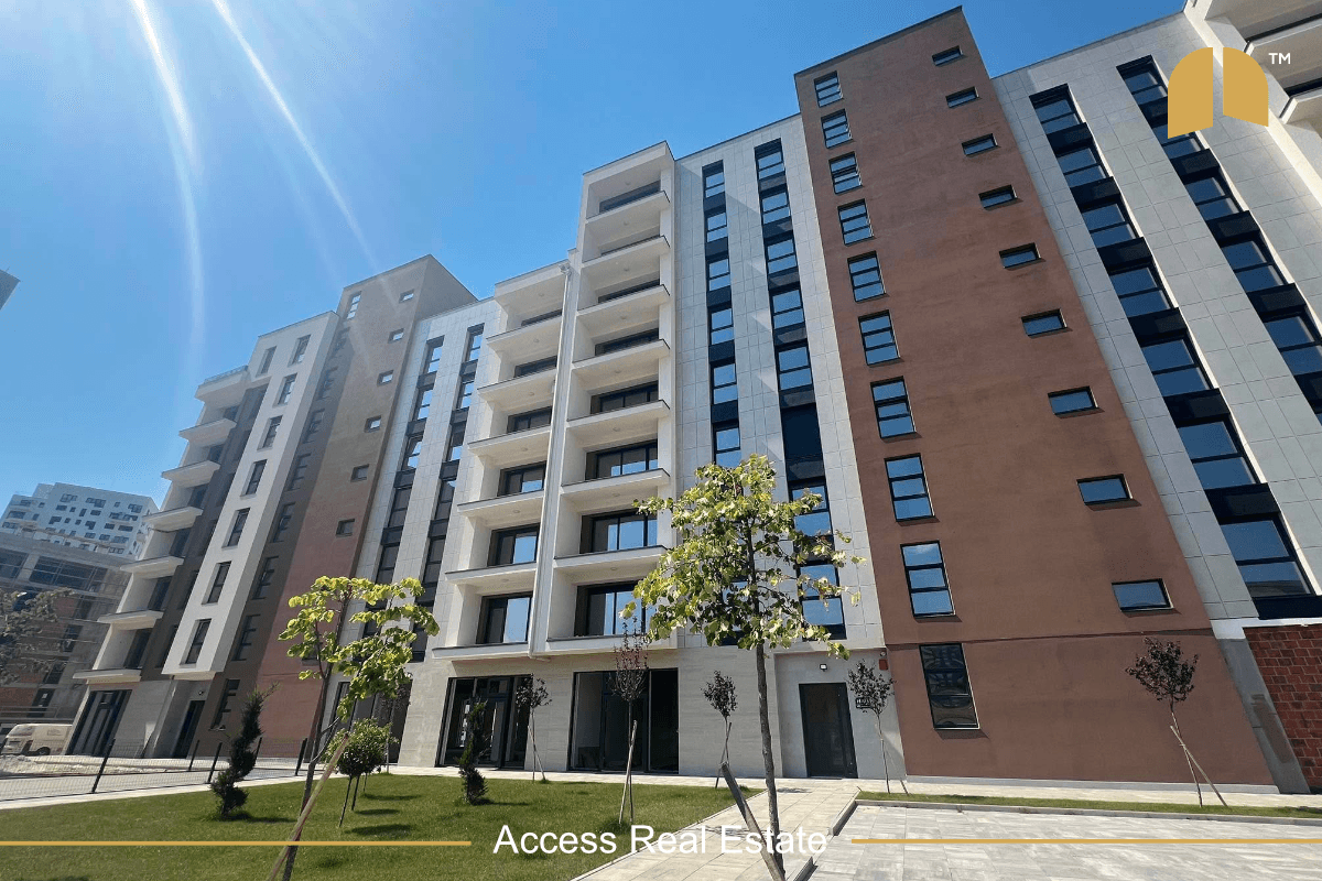 Banesë në SHITJE – 2 dhoma gjumi + garazh + depo – Mati 1