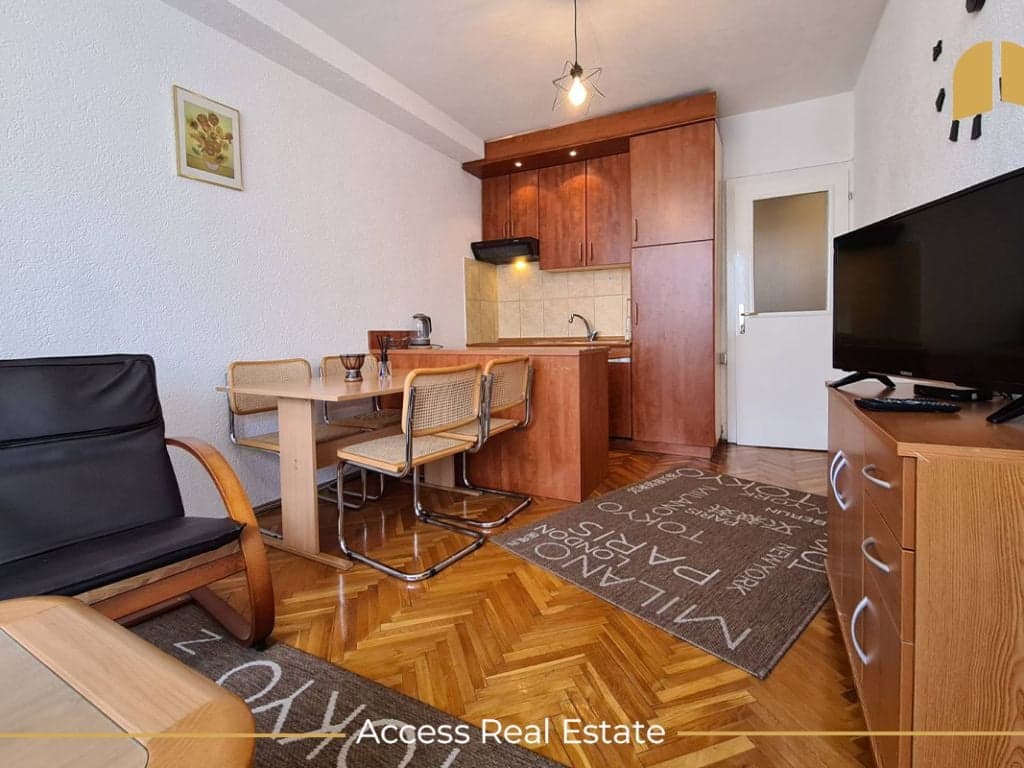 Banesë me QIRA – 2 dhoma gjumi – Qendër