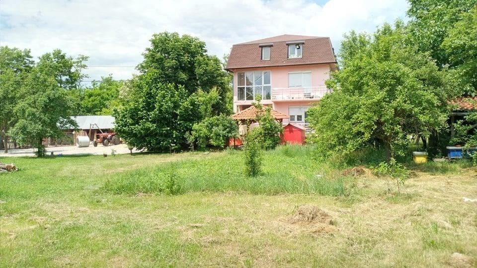 Shtëpi në SHITJE me FLETË POSEDUESE / 1+3 - 250m² + 67 Ari TRUALL- Preoc