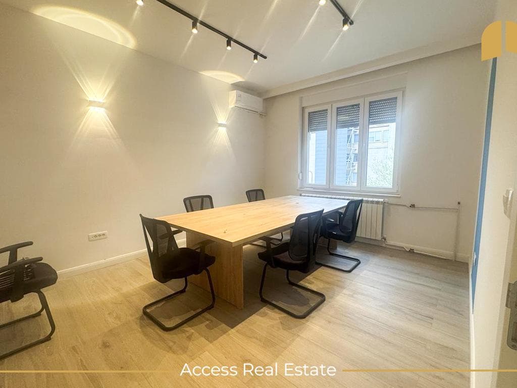 Zyre me QIRA – 3 hapësira pune – Qendër 3