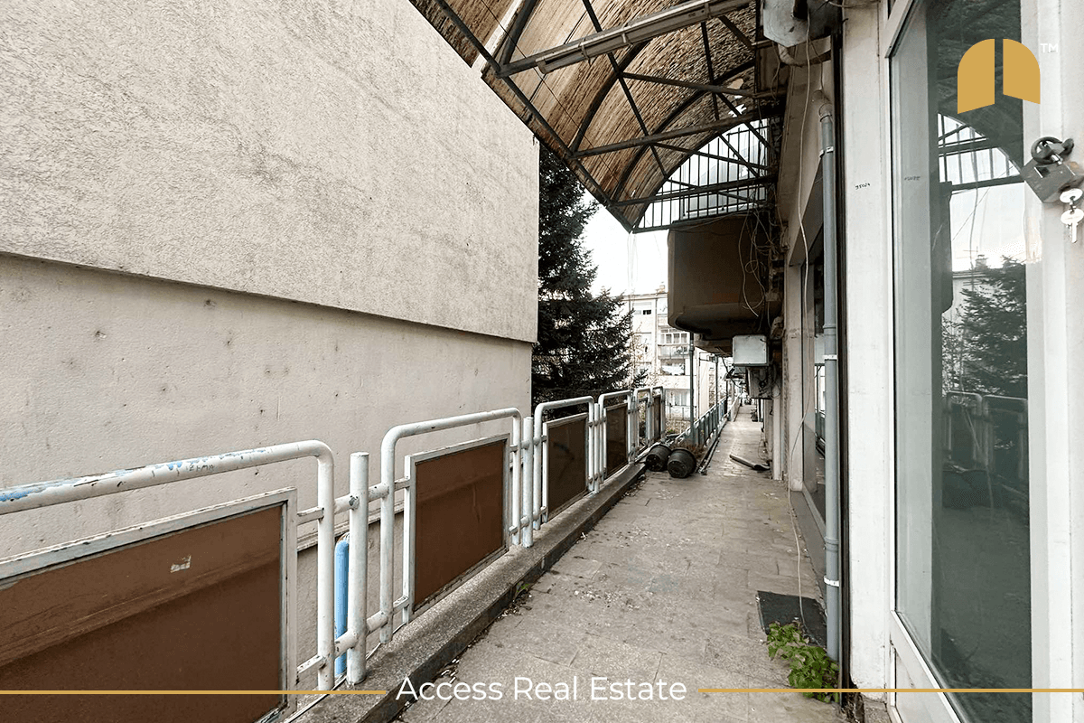 Lokal në SHITJE me FLETË POSEDUESE – 30m² – Ulpianë / Rr. "Eqrem Çabej" 4