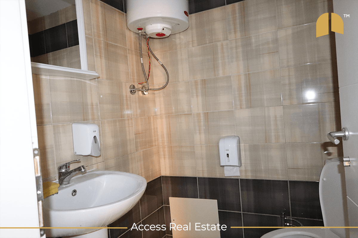 Lokal me QIRA – 75 m² – Mati 1