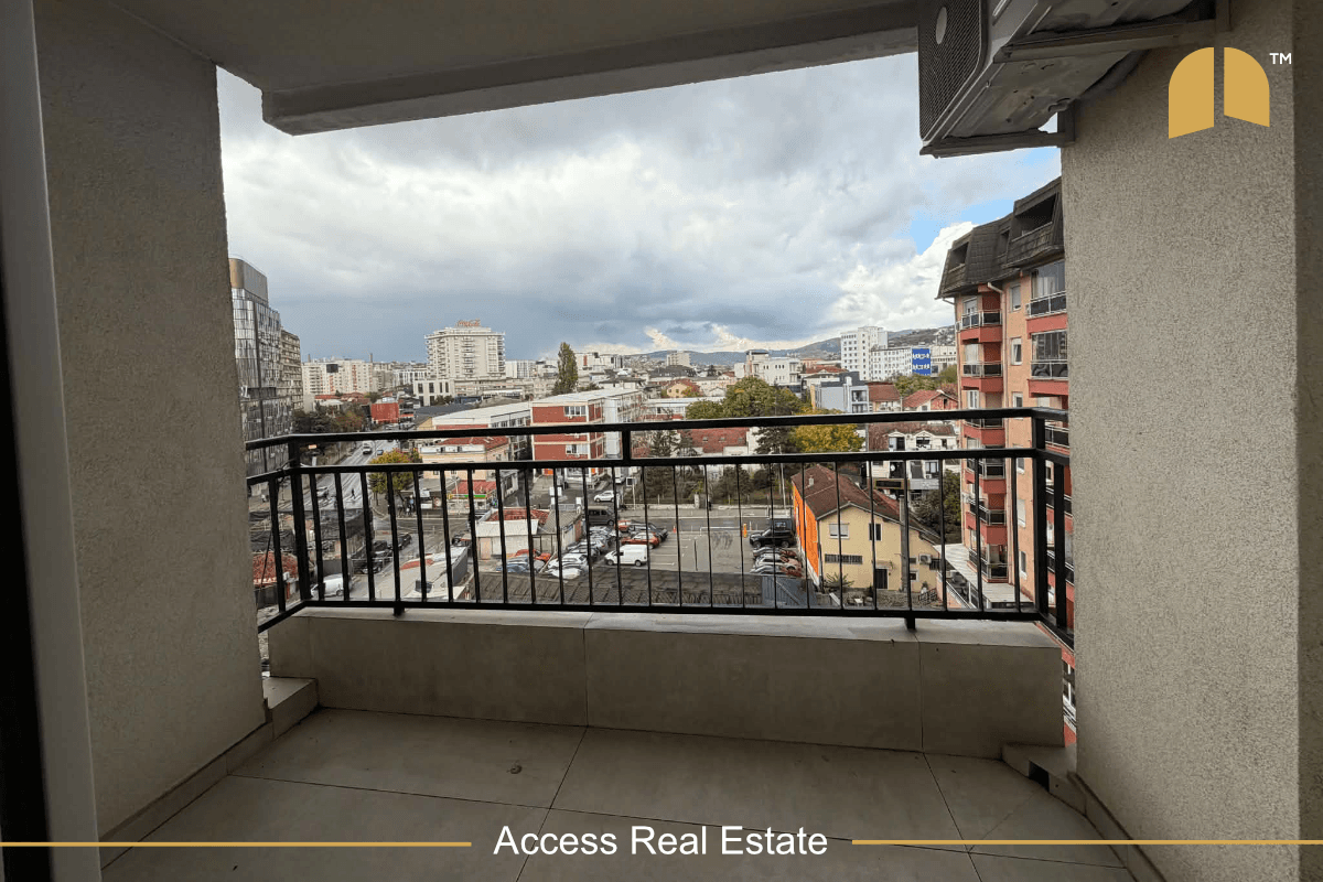 Zyre me QIRA – 3 hapësira pune – Qendër