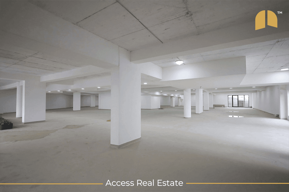 Lokal me QIRA – 980m² – Rruga C