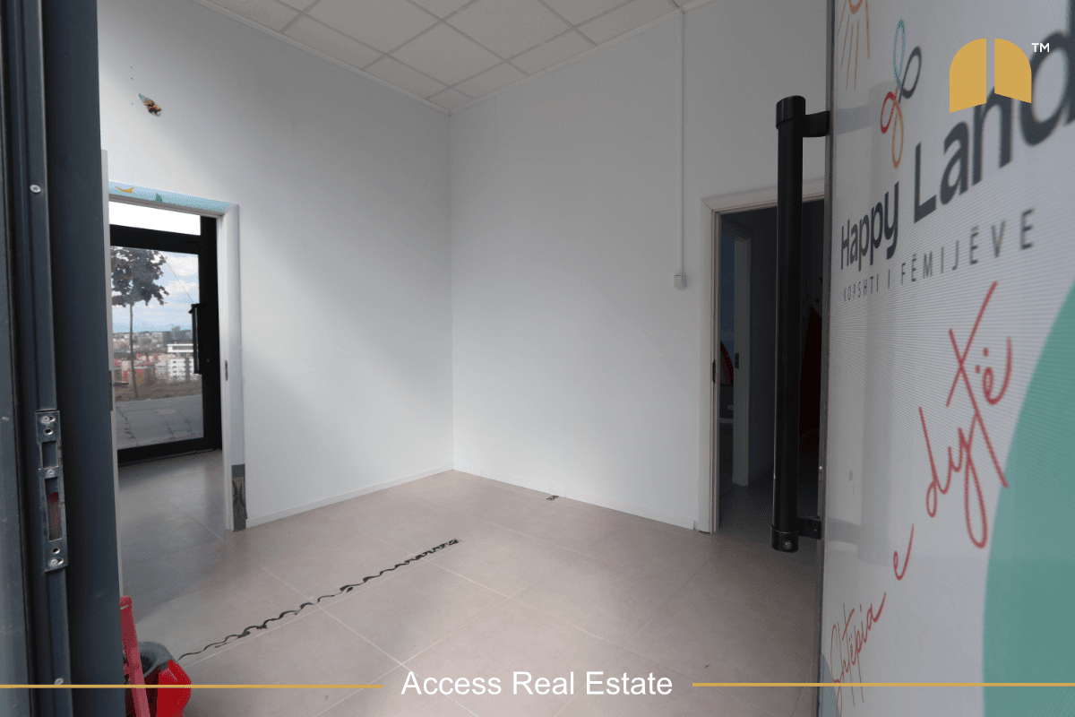 Lokal me QIRA – 150m² – Veternik